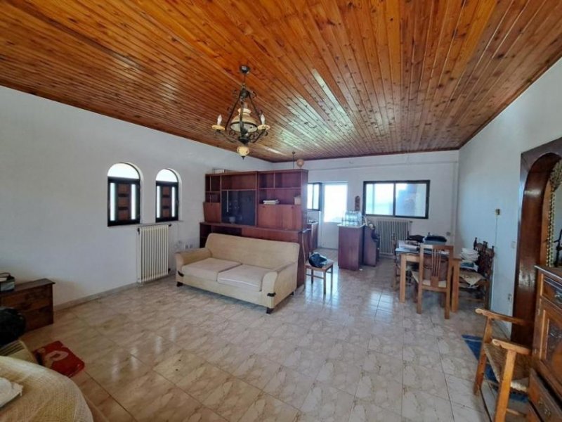 Plaka bei Chania Kreta: Freistehendes Haus mit Meerblick in Plaka zu verkaufen - zur Renovierung Haus kaufen